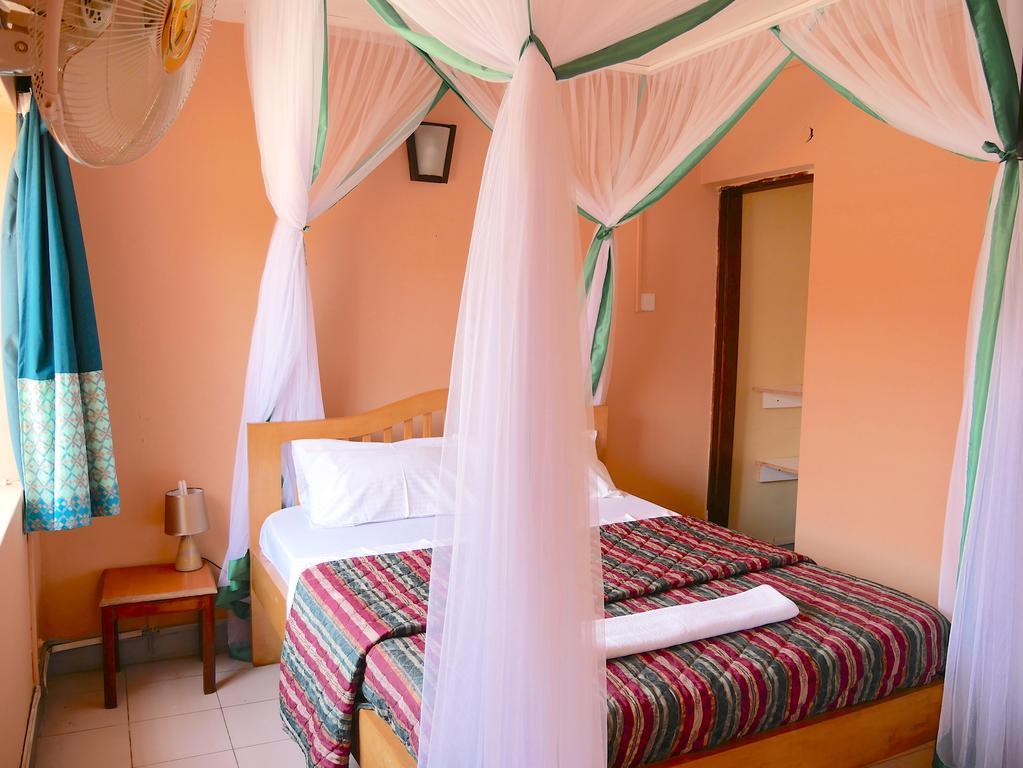 Hotel Acacia City Kampala Zewnętrze zdjęcie