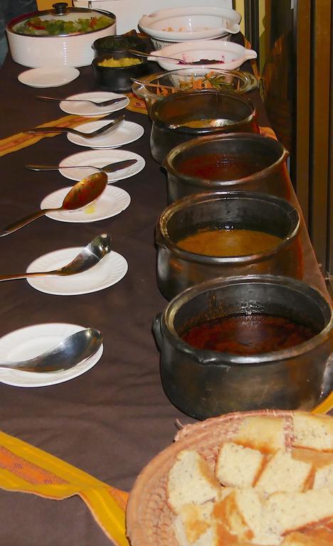 Hotel Acacia City Kampala Zewnętrze zdjęcie