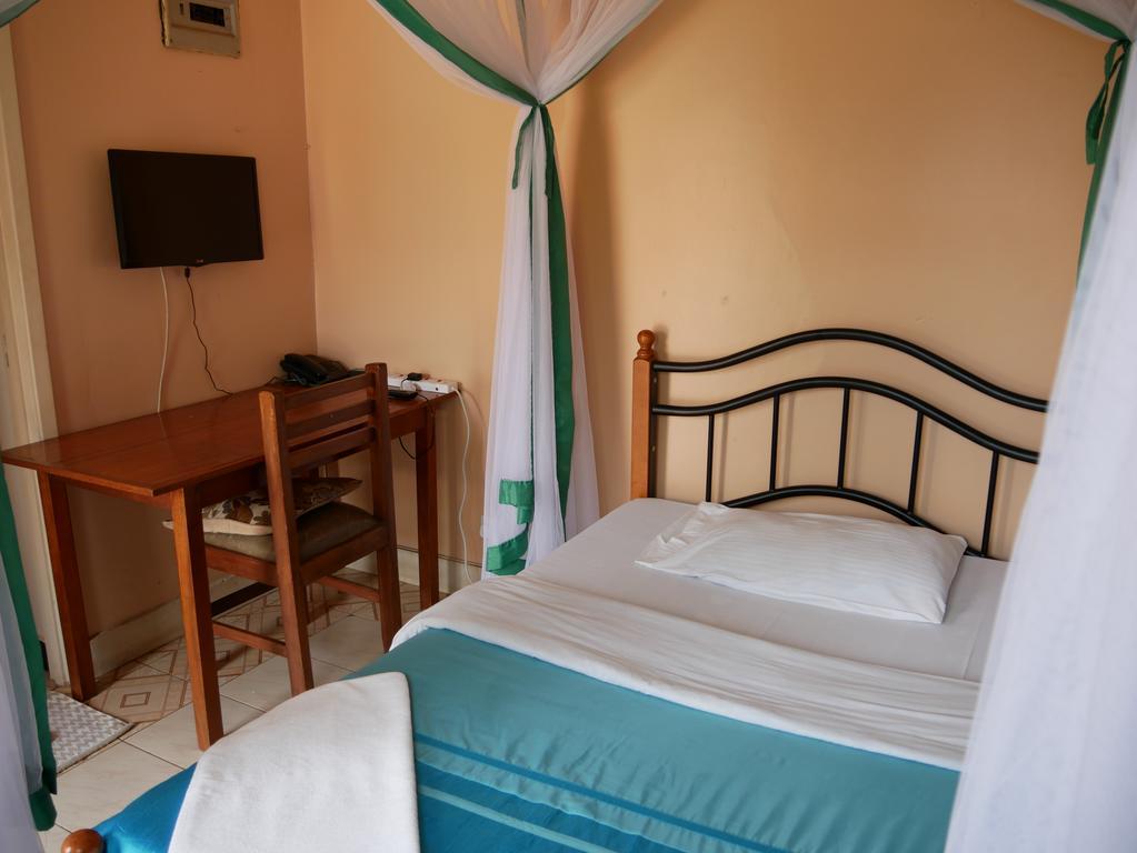 Hotel Acacia City Kampala Zewnętrze zdjęcie